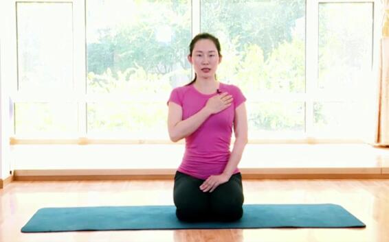 邓霞瑜伽视频_邓霞丰胸美胸瑜伽课程